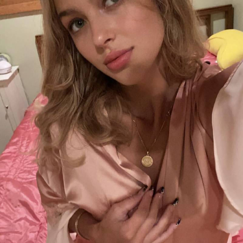 https://es.fivedate.com dating Allie in Estados Unidos
