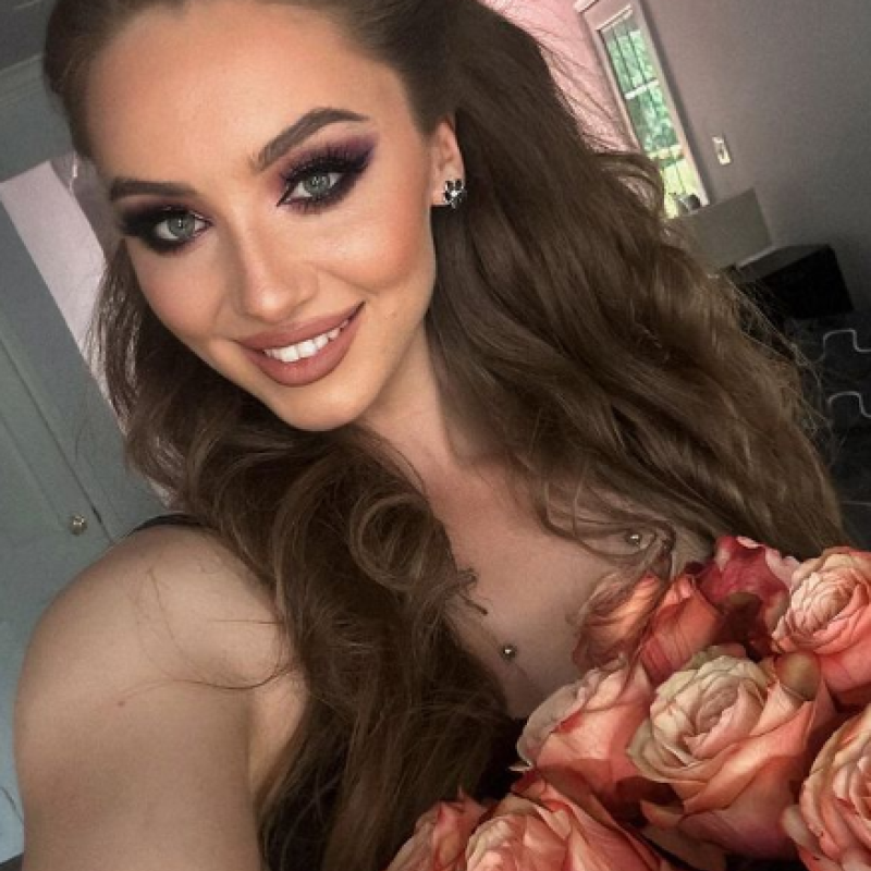 https://es.fivedate.com dating Angelinabebi in Estados Unidos