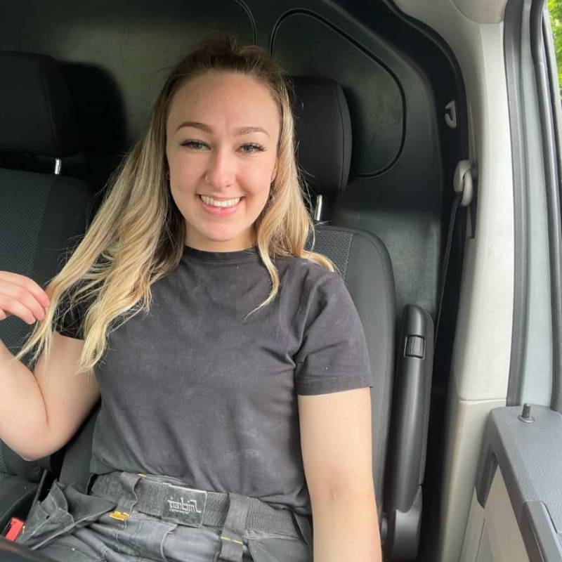 https://es.fivedate.com dating TheElectricalGirl in Estados Unidos