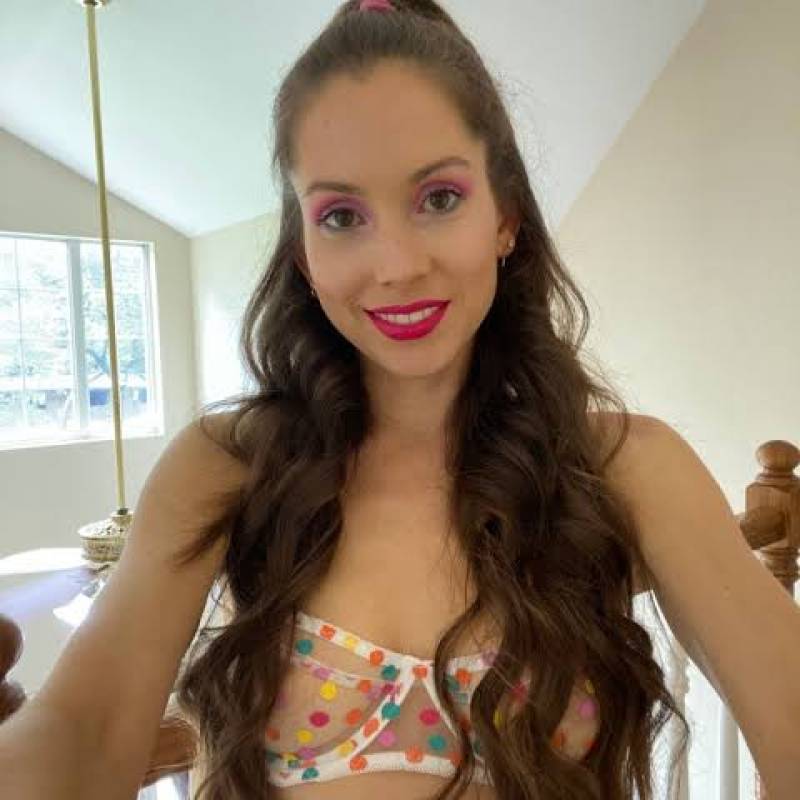https://es.fivedate.com dating Ameliaxxxx in Martinica