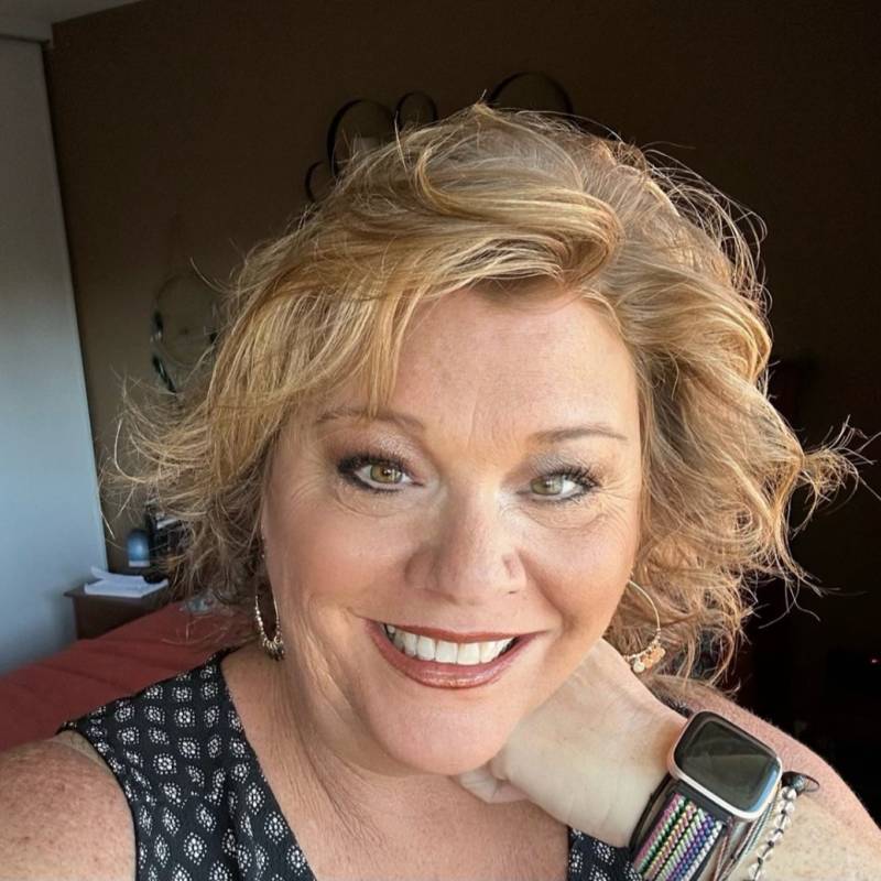 https://es.fivedate.com dating AndreaC in Reino Unido