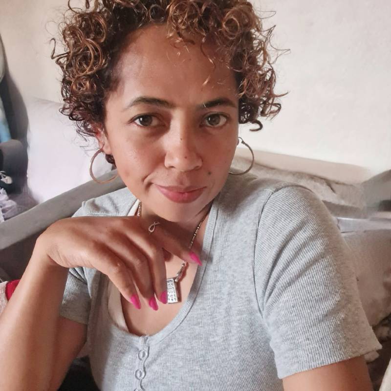 https://es.fivedate.com dating Ericka in Madagascar