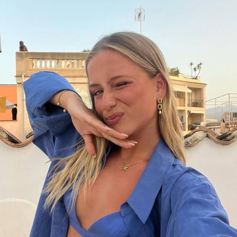 Arianna123 dating