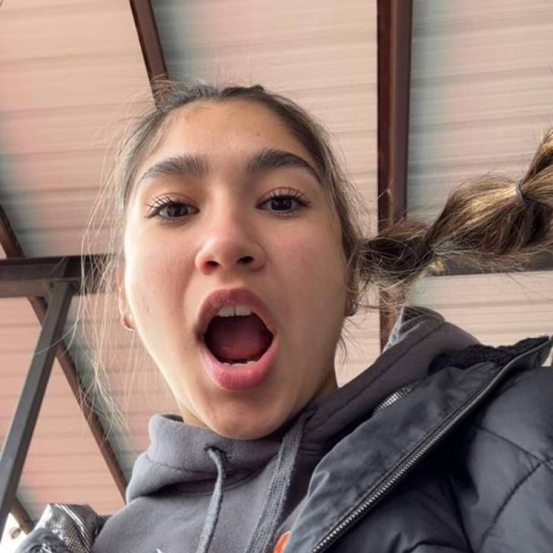 https://es.fivedate.com dating Alira in Australia