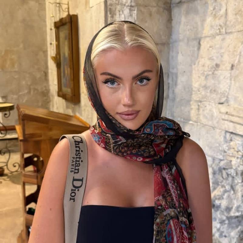 https://es.fivedate.com dating Helena2001 in Islas Salomón