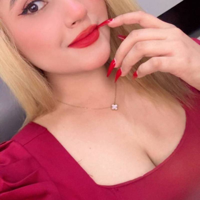 https://es.fivedate.com dating Alina93 in Islandia