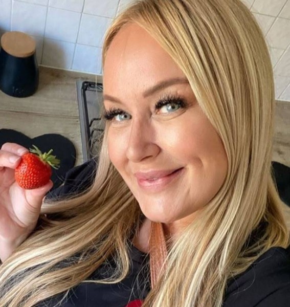 maryjosephine41854 dating