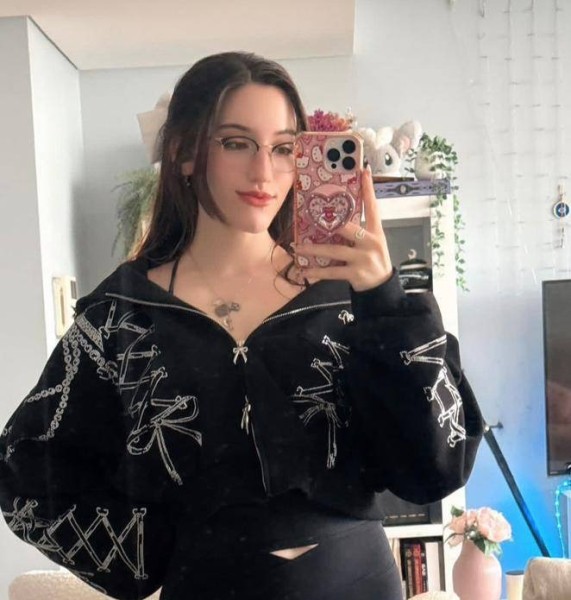 Laura42926 dating