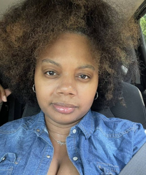 Crystal18323 dating