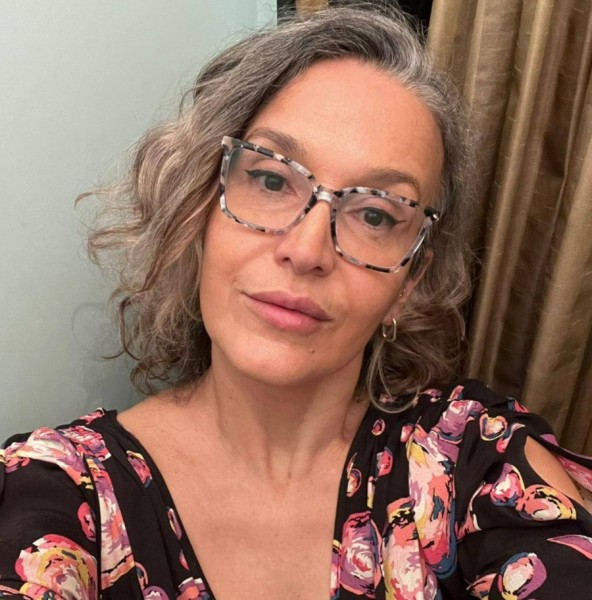 Kate73244 dating
